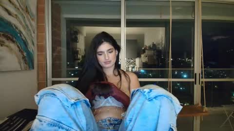 hollyshit_ online show from December 15, 11:31 pm