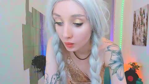 Snapshot of hollyvex chatting on November 14, 8:51 pm Holly online show from November 14, 8:51 pm