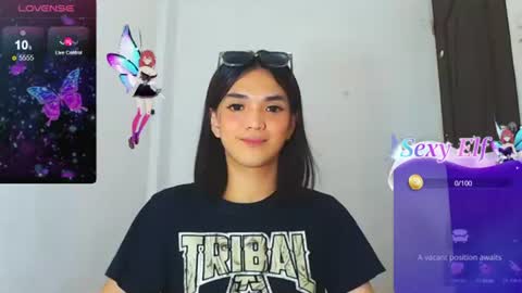 Snapshot of hollywoodbitch chatting on June 8, 8:20 pm Isabella Marie online show from June 8, 8:20 pm