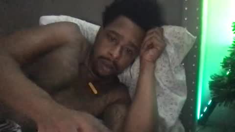 Snapshot of hollywoodsexxx chatting on December 14, 7:58 am HOLLYWOODSEXXX online show from December 14, 7:58 am