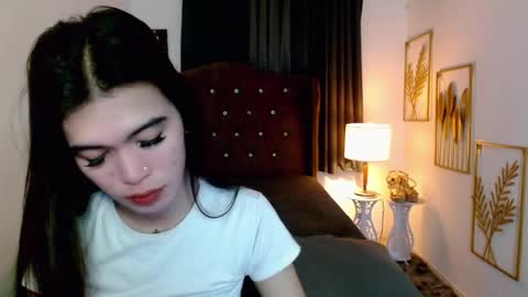 yumi online show from April 2, 7:17 am