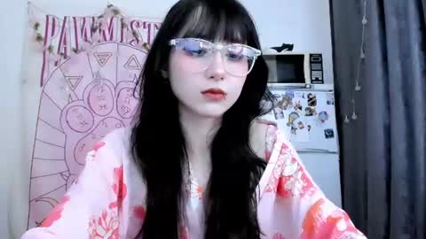 Snapshot of holy420loly chatting on June 10, 5:34 pm Ho Lee Sheet online show from June 10, 5:34 pm