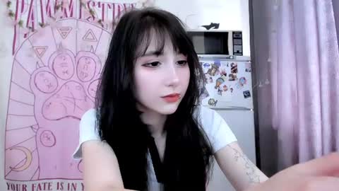 Snapshot of holy420loly chatting on June 12, 1:10 pm Ho Lee Sheet online show from June 12, 1:10 pm