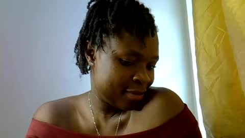 Snapshot of holy_ebony chatting on June 12, 12:15 pm holy_ebony online show from June 12, 12:15 pm