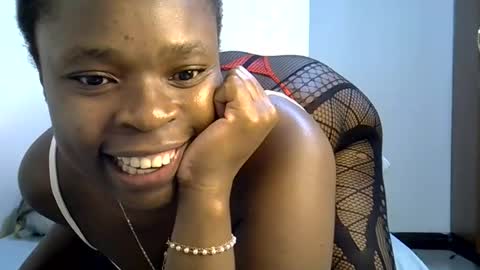 Snapshot of holy_ebony chatting on June 26, 12:48 am holy_ebony online show from June 26, 12:48 am