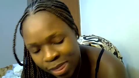 Snapshot of holy_ebony chatting on July 7, 4:33 pm holy_ebony online show from July 7, 4:33 pm