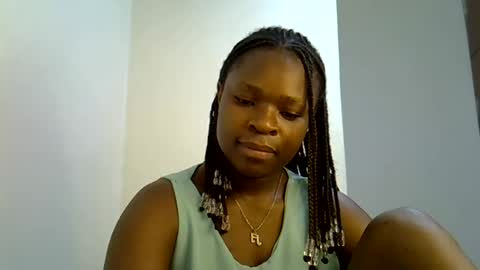 Snapshot of holy_ebony chatting on July 24, 6:33 am holy_ebony online show from July 24, 6:33 am