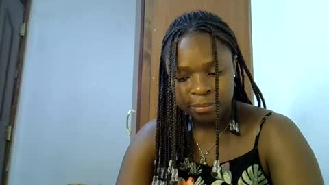 Snapshot of holy_ebony chatting on July 25, 7:11 pm holy_ebony online show from July 25, 7:11 pm