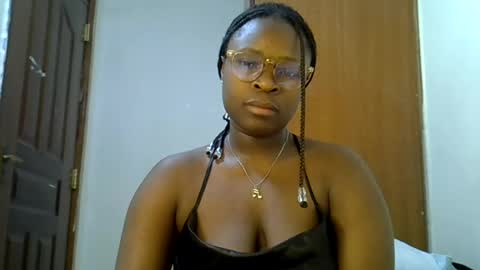 Snapshot of holy_ebony chatting on July 29, 7:56 pm holy_ebony online show from July 29, 7:56 pm