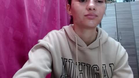 Juli online show from March 4, 3:56 am