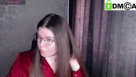 Welcome guys  Pleasure to see you all here  My name is MichaelaTip menu is active Private is open  online show from February 19, 5:14 am