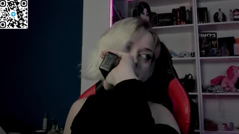 holy_mistresss online show from February 7, 10:19 am