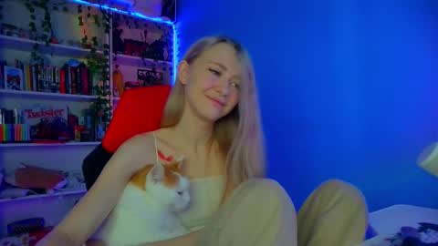 Rumi online show from September 19, 9:43 am