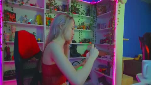 Rumi online show from November 18, 9:36 am