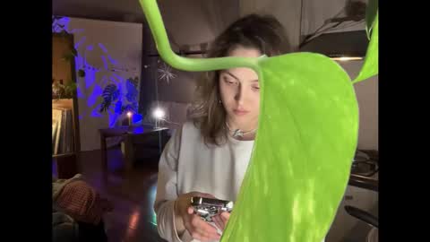 dori not holy get my tg channel with link from description under last photo online show from February 1, 6:39 pm