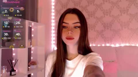 Mia online show from September 12, 3:17 am