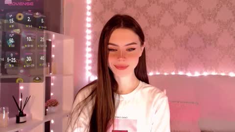 Mia online show from September 14, 3:38 am