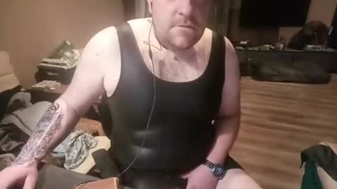 Thomass online show from March 8, 11:39 pm