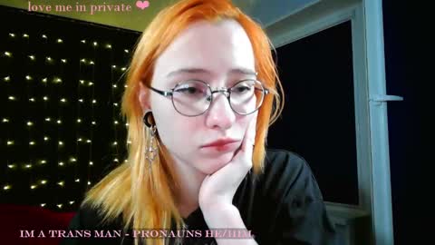 Honelints boyblonde hair AsterMIntfemboybrown hair online show from January 28, 6:39 pm