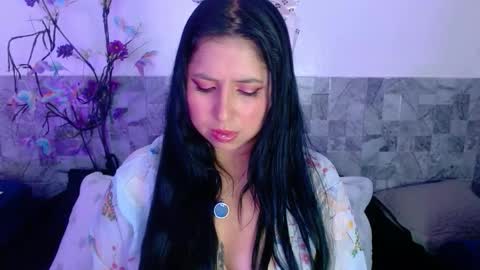 mimi online show from December 16, 6:02 pm