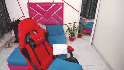 honey_channe online show from September 17, 1:51 am