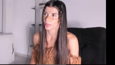 Snapshot of honey_darcy chatting on October 31, 12:22 am honey_darcy online show from October 31, 12:22 am