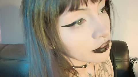 Snapshot of honey_dark chatting on May 15, 1:51 pm Honney online show from May 15, 1:51 pm