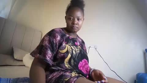 Snapshot of honey_drop1 chatting on May 20, 1:50 pm honey drop online show from May 20, 1:50 pm