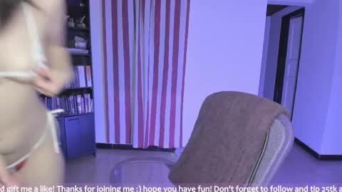 Snapshot of honey_hoe chatting on June 2, 4:03 am Lau online show from June 2, 4:03 am