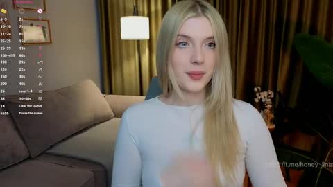 Lina online show from May 9, 3:06 pm