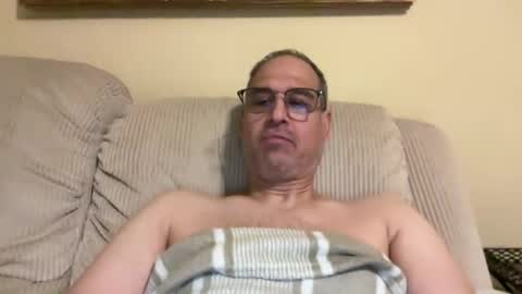 honey_man14 online show from October 8, 8:01 am