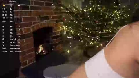 Snapshot of honey_pixie chatting on December 19, 11:14 pm honey_pixie online show from December 19, 11:14 pm