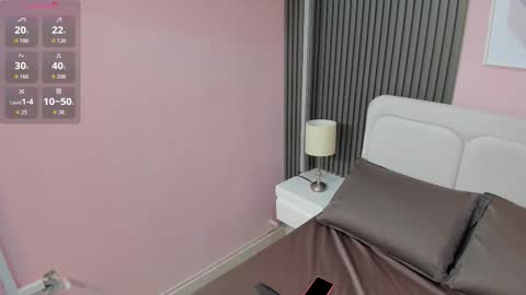 honey_sofii_ online show from November 28, 11:24 am