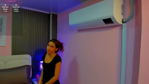 honey_sofii_ online show from March 27, 9:32 am
