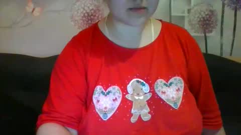 Snapshot of honey_sweet_couple chatting on November 9, 5:22 pm Alexa and Oscar online show from November 9, 5:22 pm