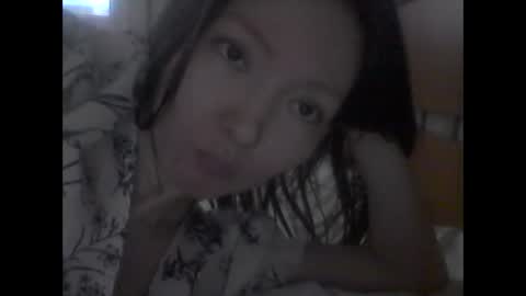 honey_yuzu online show from November 10, 4:33 am