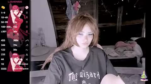 Honey Apple Alaska online show from December 14, 2:28 am