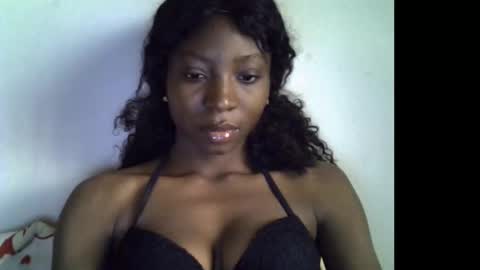 Snapshot of honeyari chatting on March 8, 7:23 am Nicki online show from March 8, 7:23 am