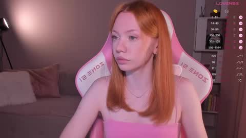 Snapshot of honeyautumn chatting on May 19, 1:22 am honeyautumn online show from May 19, 1:22 am