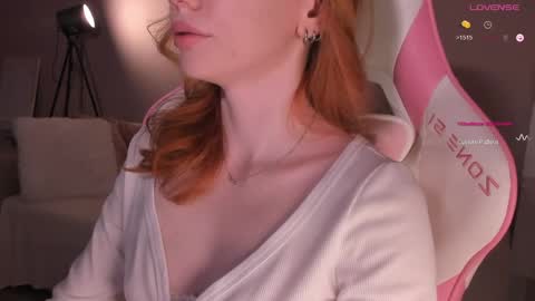 Snapshot of honeyautumn chatting on May 28, 12:30 am honeyautumn online show from May 28, 12:30 am