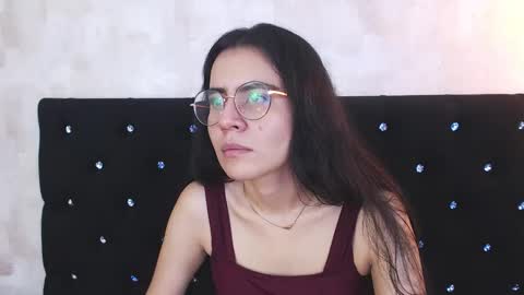 Emily online show from November 13, 1:54 pm
