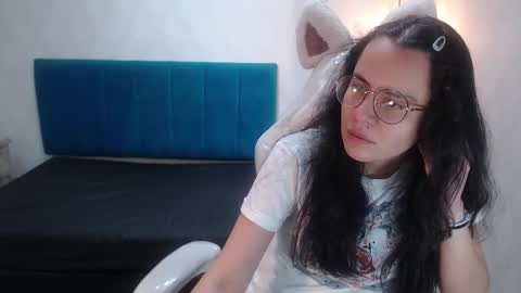 Emily online show from January 14, 2:12 pm