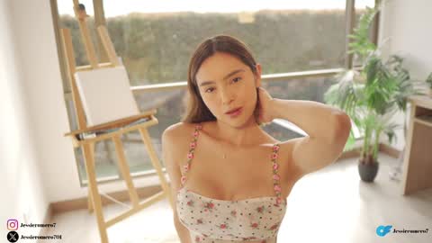 Jessie   online show from December 22, 8:47 pm