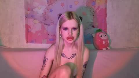 Lisa online show from November 22, 1:37 am