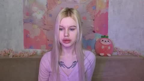 Lisa online show from February 2, 4:00 am