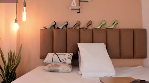 honeygray02 online show from December 23, 3:04 am