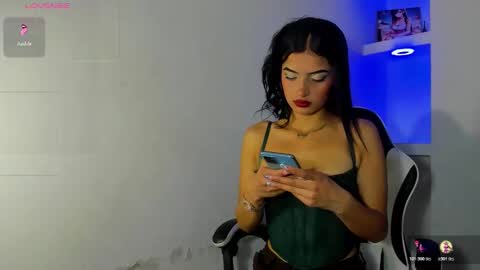 HONEY LUXE online show from March 18, 5:10 am