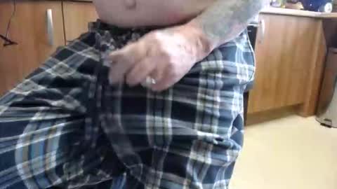 honeymaster290 online show from February 10, 11:25 am