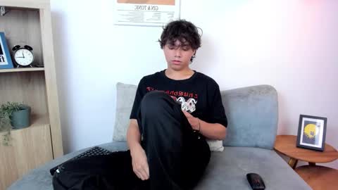 honeymoon_sariel online show from February 5, 2:00 pm