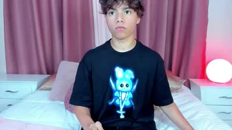 honeymoon_sariel online show from March 14, 8:58 pm